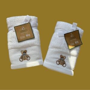4 ~ White Hand Towels with Bear Embroidery NWT